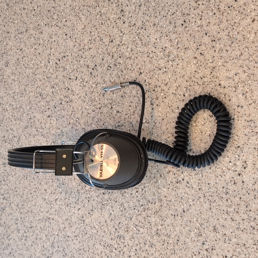 Yeasu YH-55 8-ohm Mono Headphones